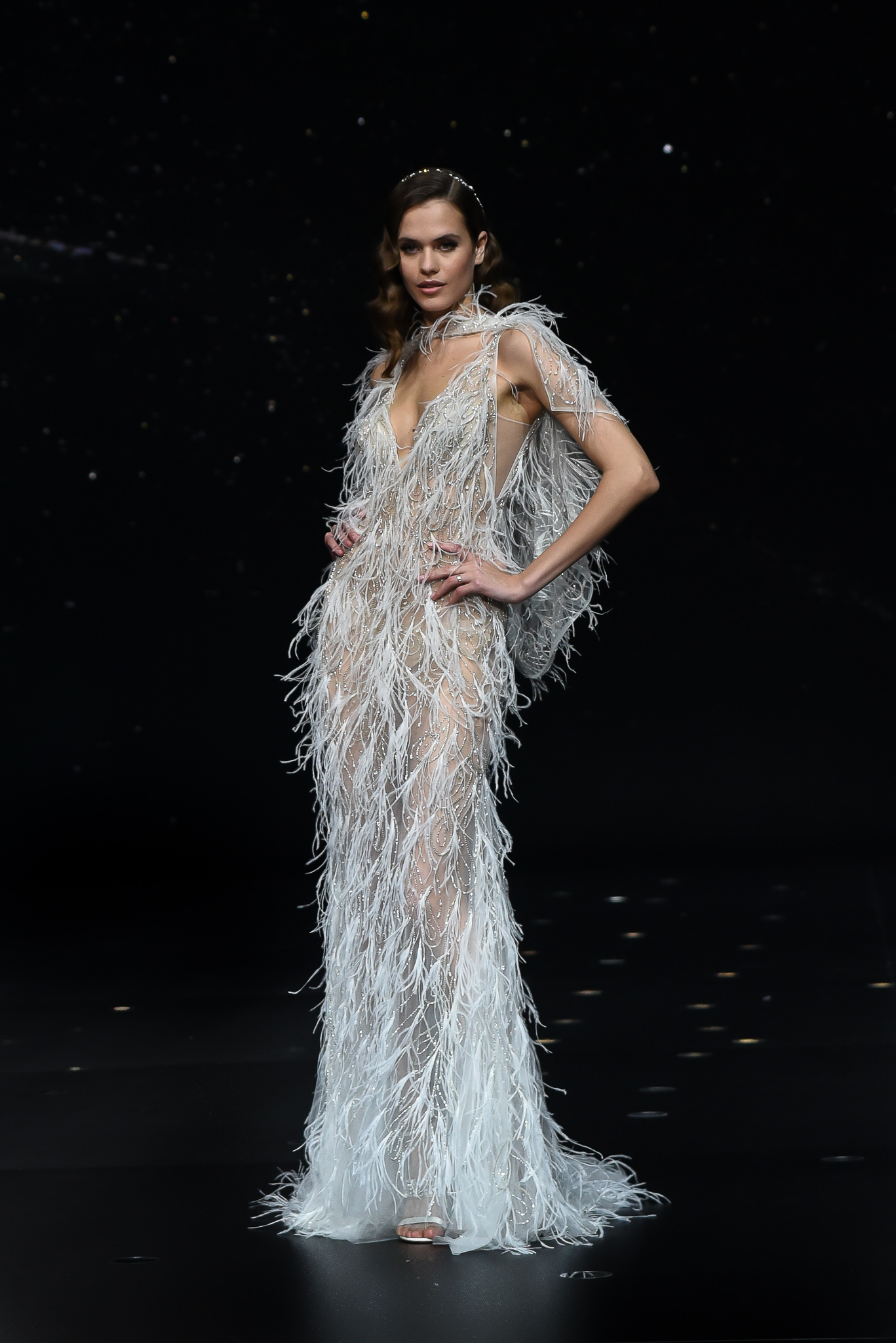desfile pronovias beyond the stars