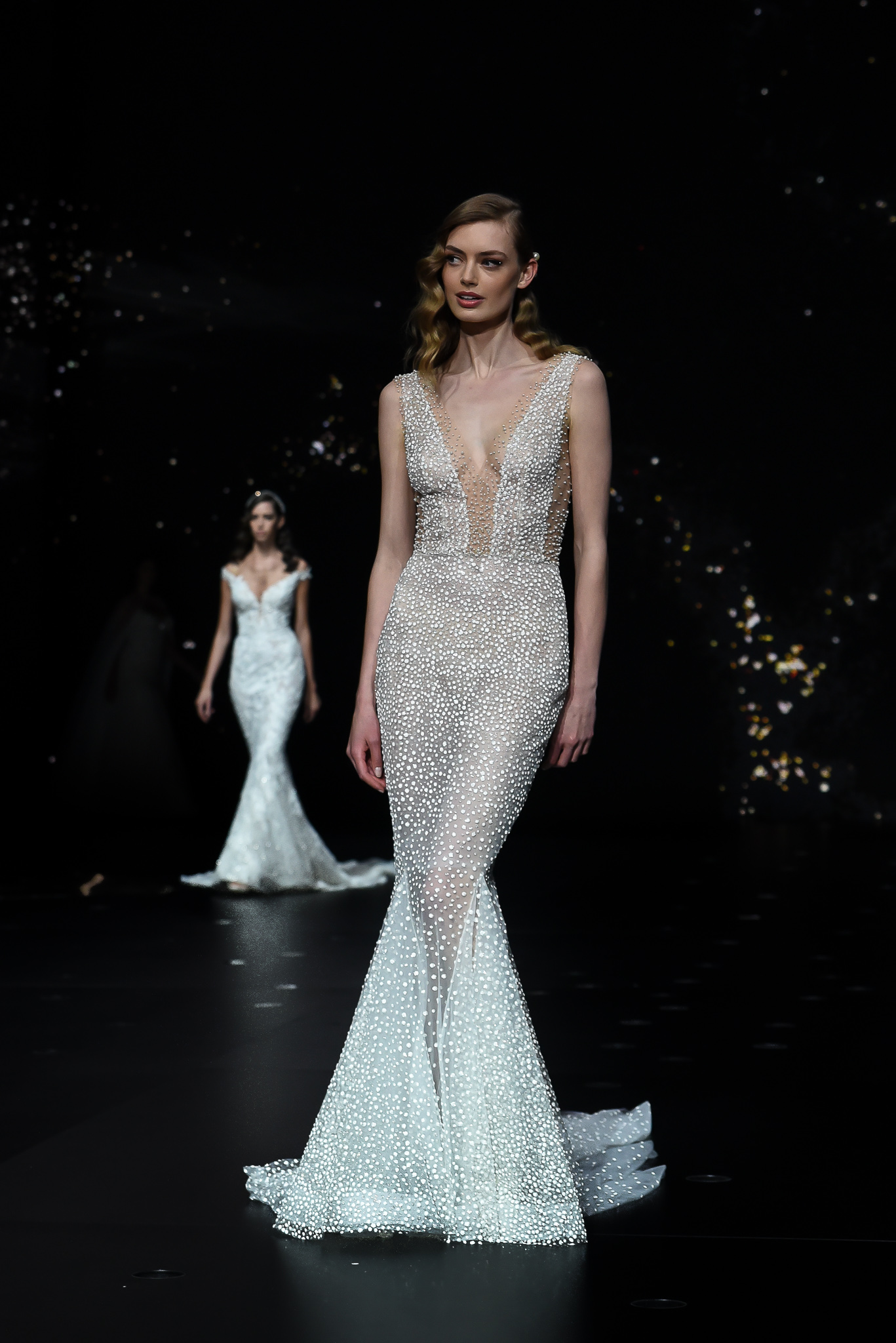 desfile pronovias beyond the stars