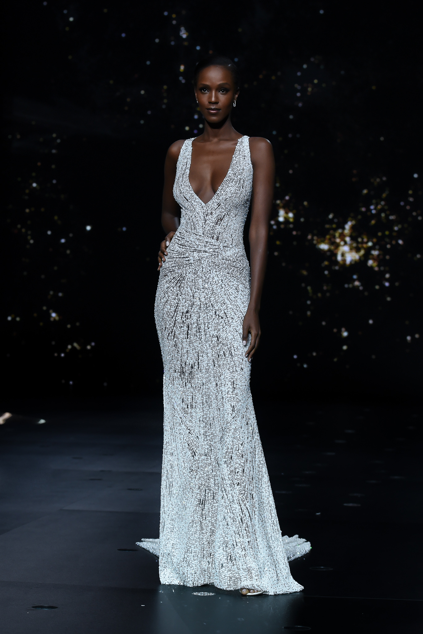 desfile pronovias beyond the stars