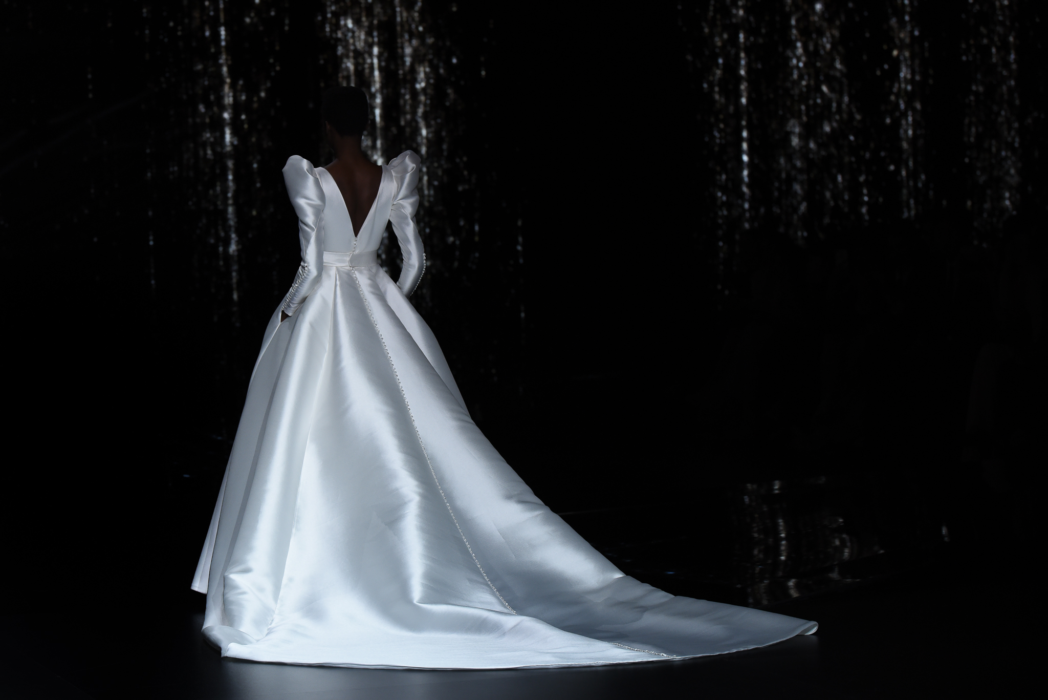 desfile pronovias beyond the stars