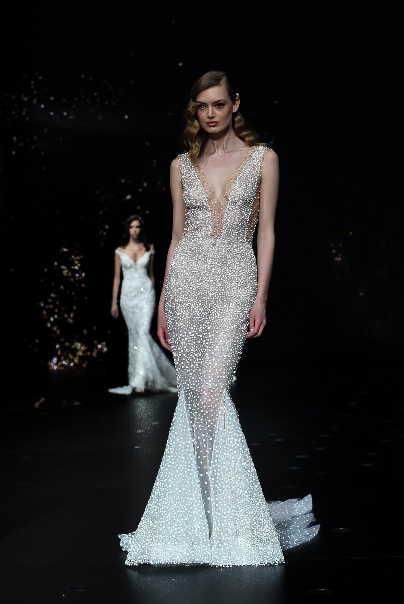 desfile pronovias beyond the stars