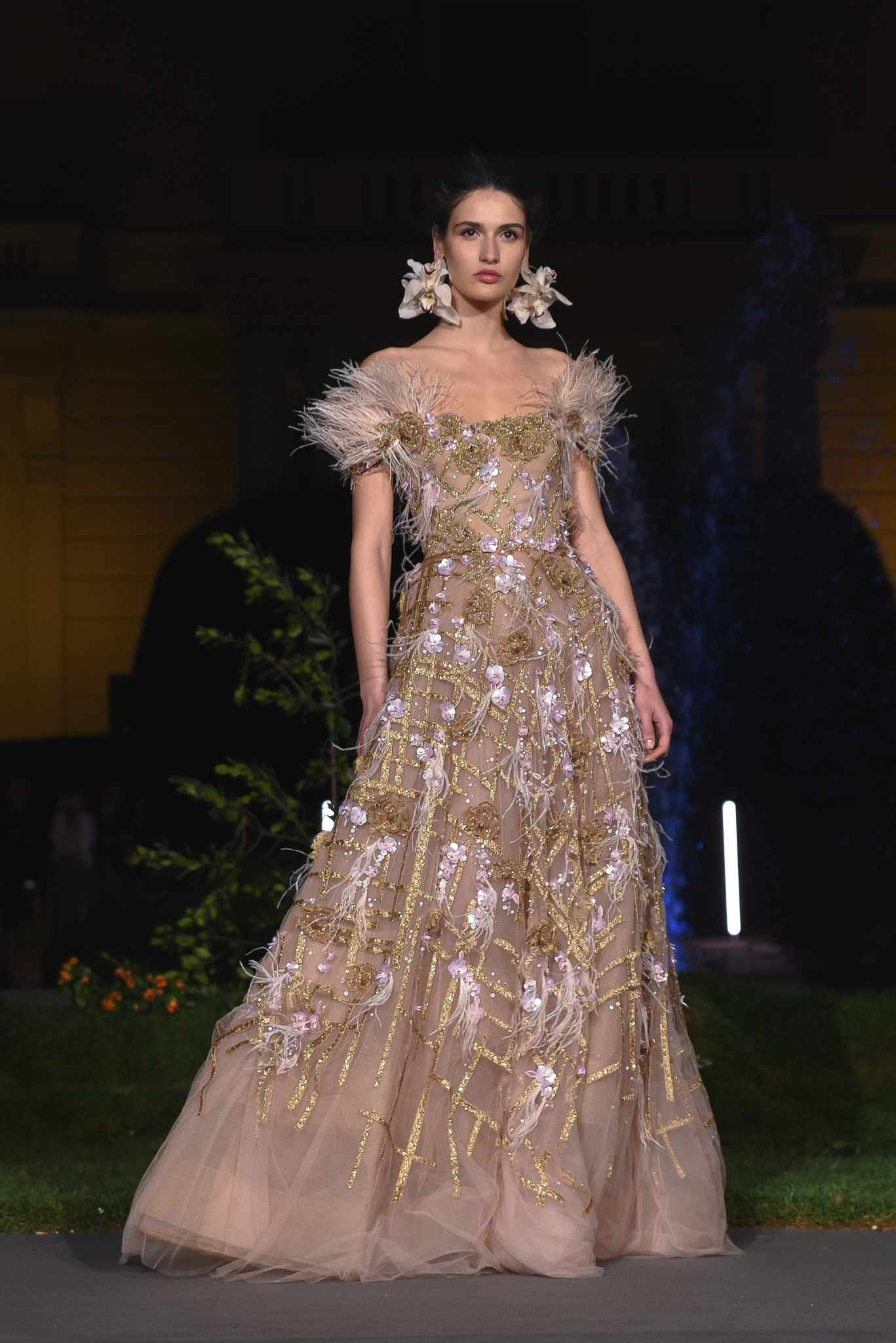 Marchesa VBBFW novia