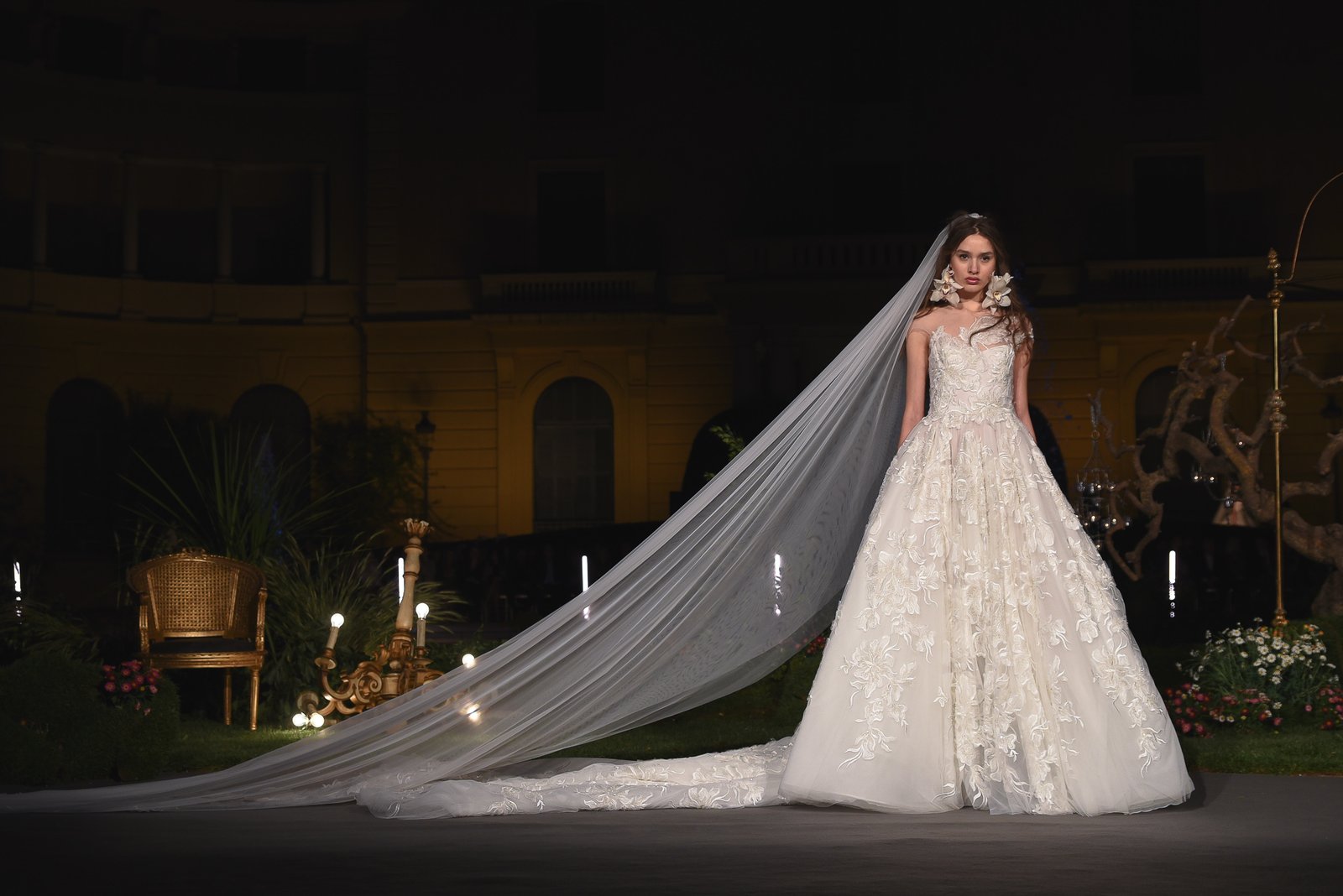 Marchesa VBBFW novia
