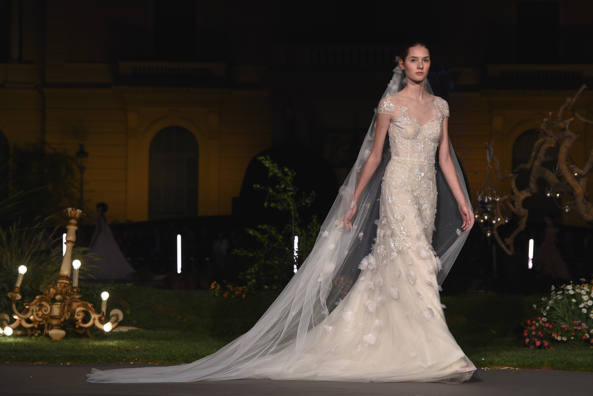 Marchesa VBBFW novia