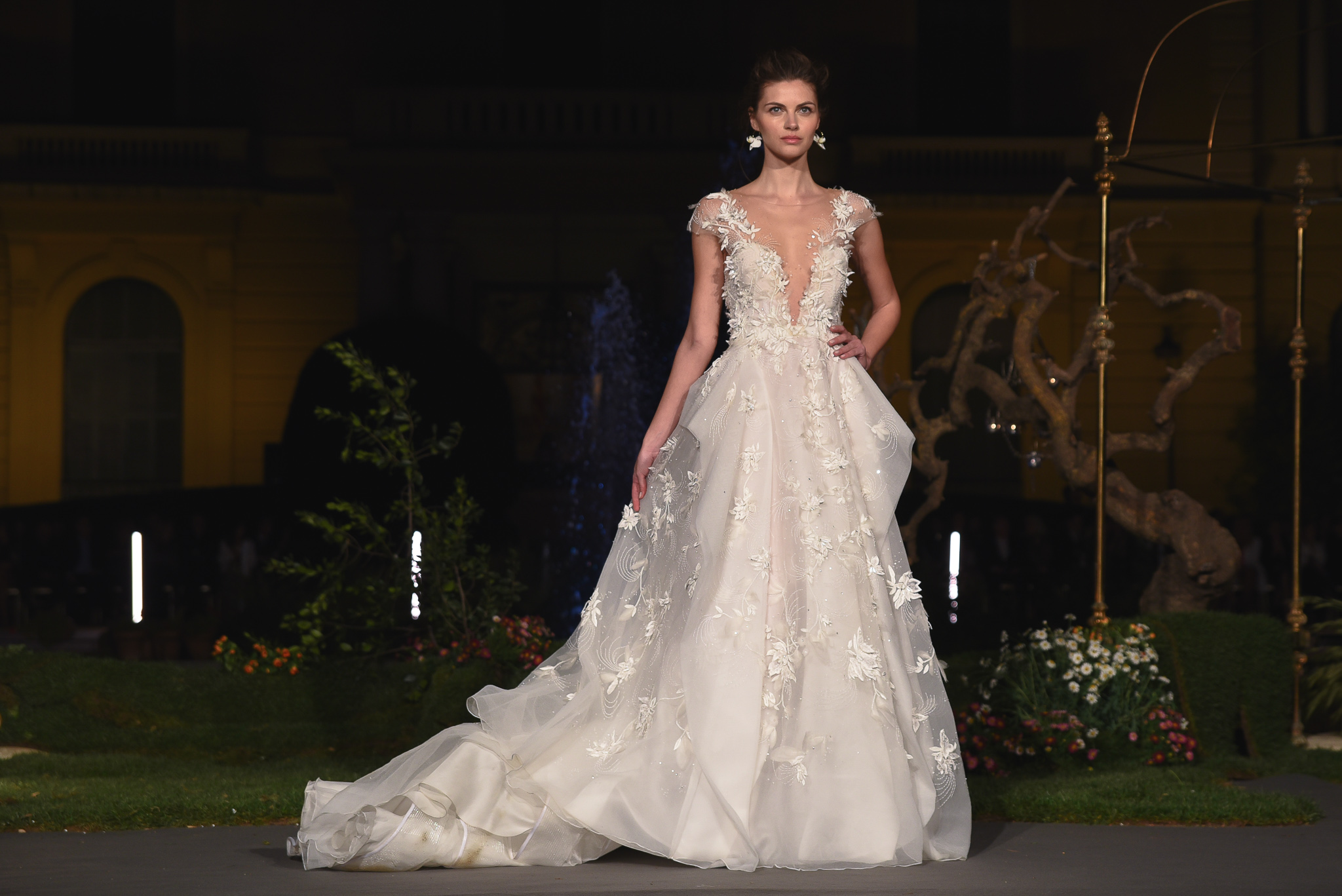 Marchesa VBBFW novia