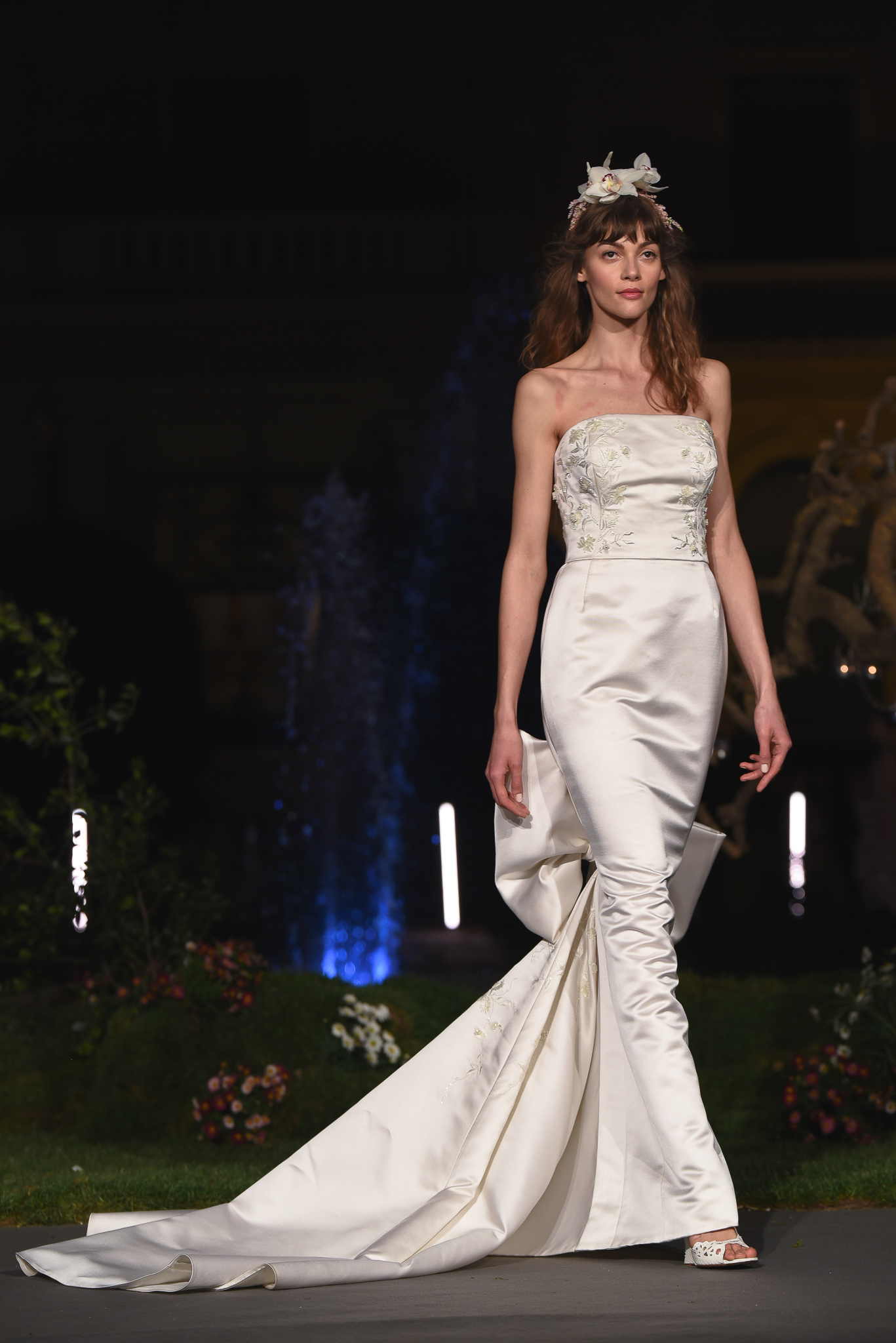 Marchesa VBBFW novia