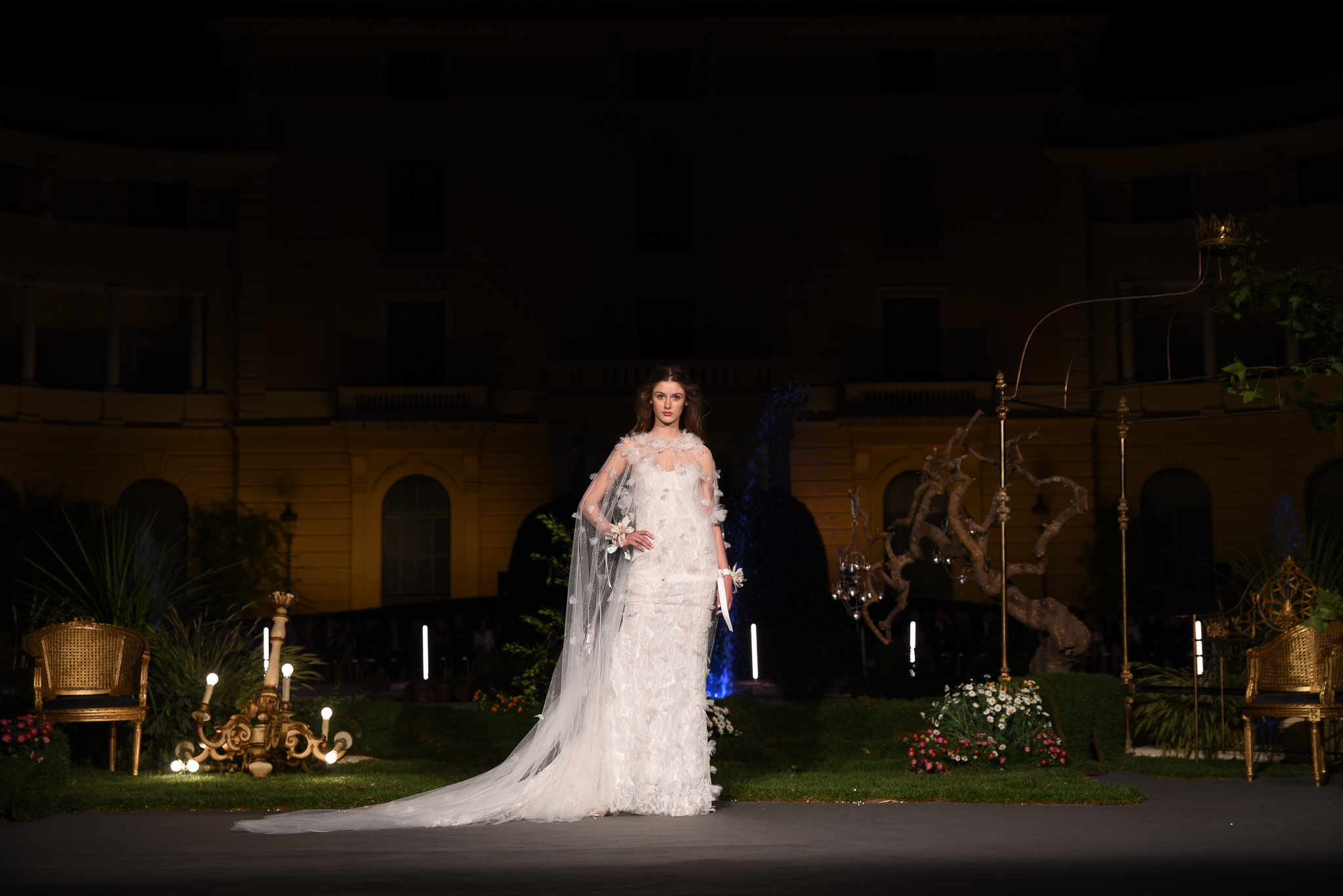 Marchesa VBBFW novia