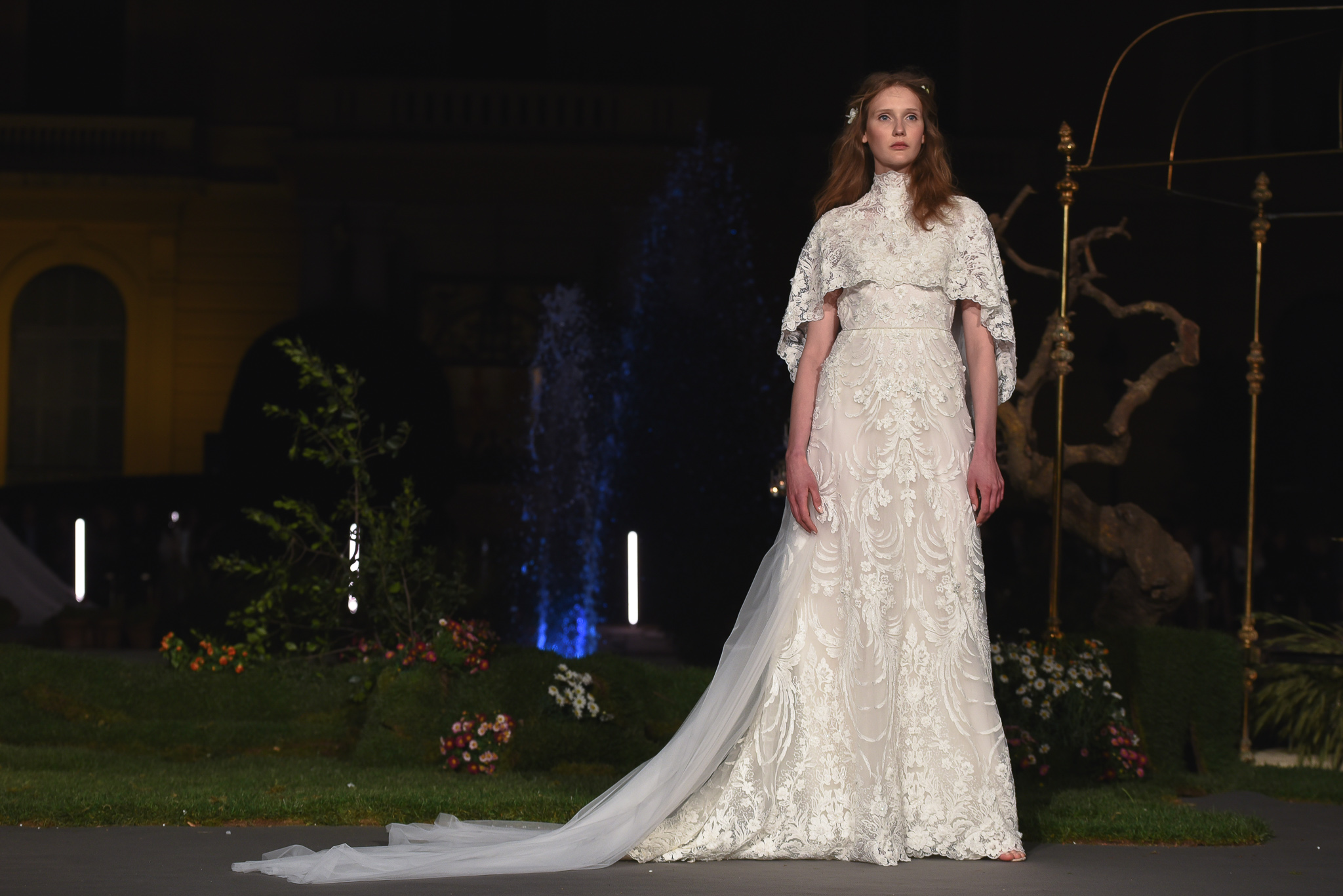 Marchesa VBBFW novia